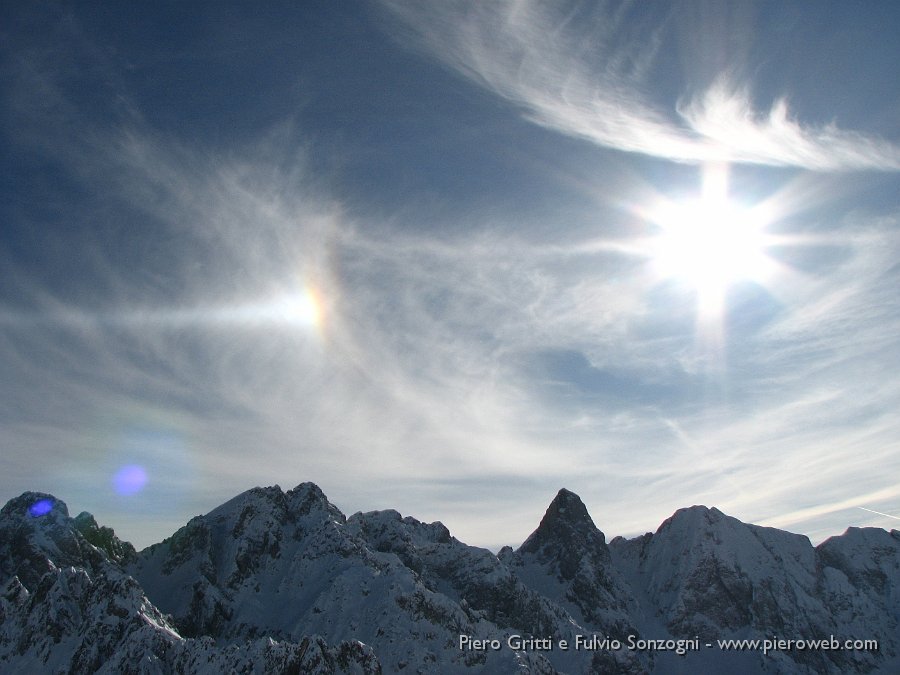 48 'Cani del sole' ancora sul Cimon della Bagozza.jpg